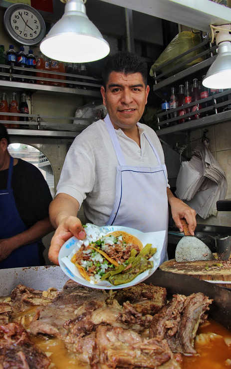 Alberto Sarabia, taquero de Los Cocuyos