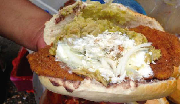 La Bomba de La Esquina del Chilaquil