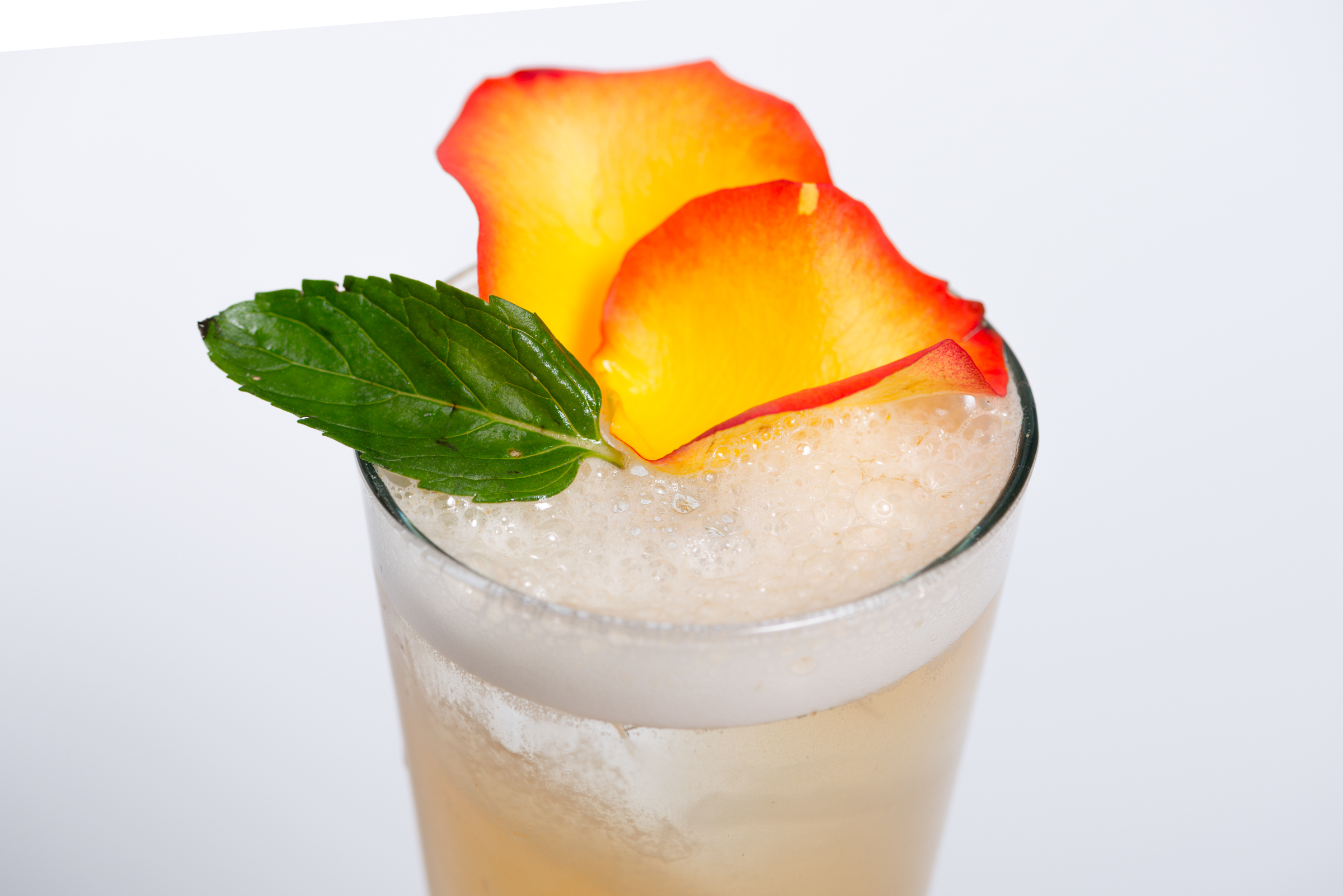 Comida con flores en la CDMX 